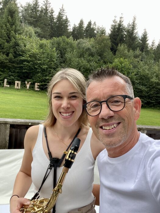 DJ Alex & Hannah Saxophonist