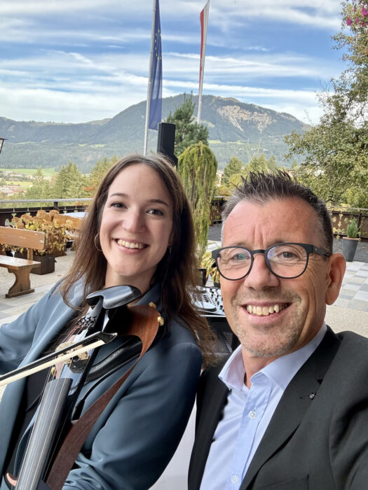 DJ Alex & Teresa Violinist